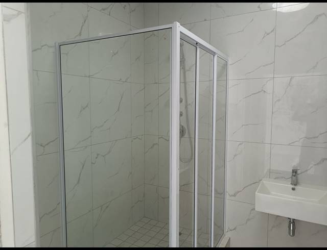 2 BEDROOM FREEHOLD TO LET IN PARLOCK